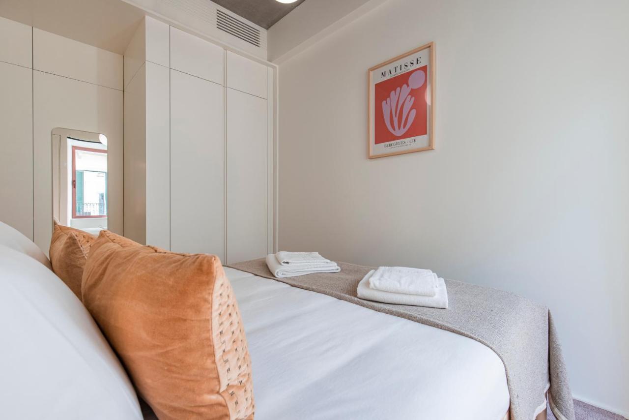 Deluxe 2Bdr Apartment W/ Patio By Lovelystay Lissabon Buitenkant foto