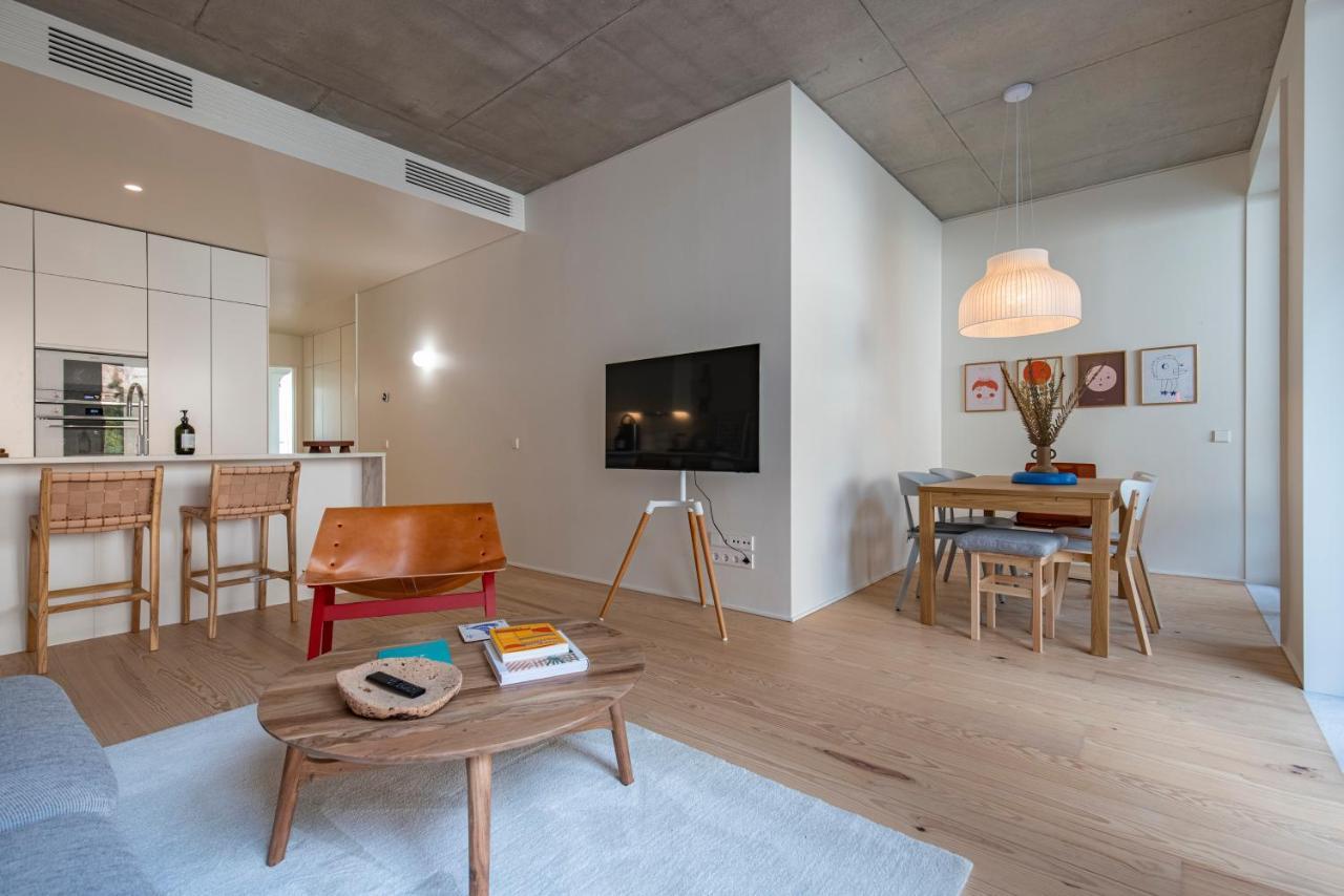 Deluxe 2Bdr Apartment W/ Patio By Lovelystay Lissabon Buitenkant foto