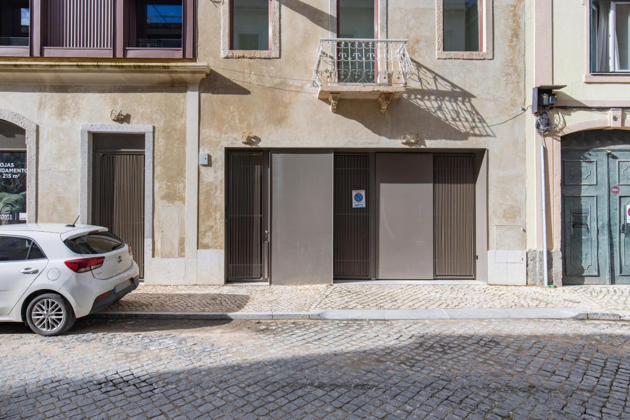 Deluxe 2Bdr Apartment W/ Patio By Lovelystay Lissabon Buitenkant foto