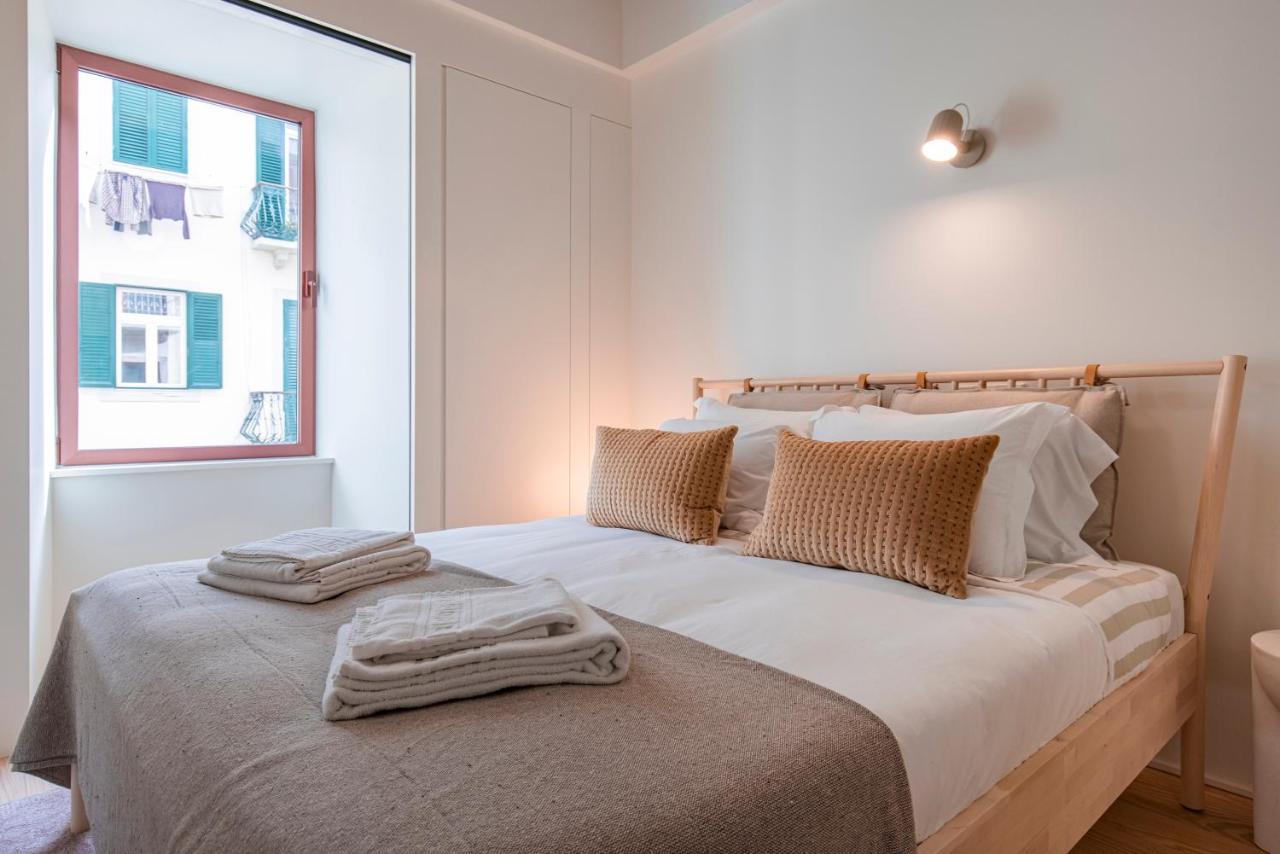 Deluxe 2Bdr Apartment W/ Patio By Lovelystay Lissabon Buitenkant foto